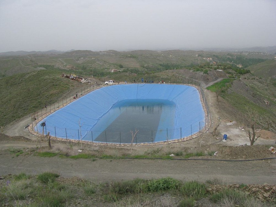 احداث استخر پرورش ماهی